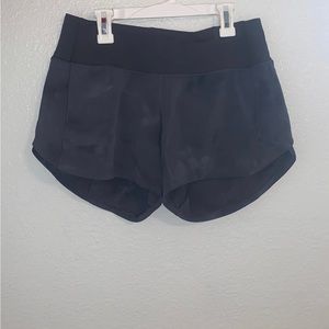 Lululemon shorts RESERVED